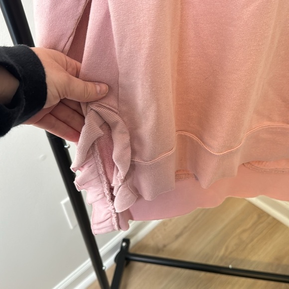 Who What Wear Ruffle Detail Crew Neck Cozy Sweatshirt Size Small - Picture 3 of 6